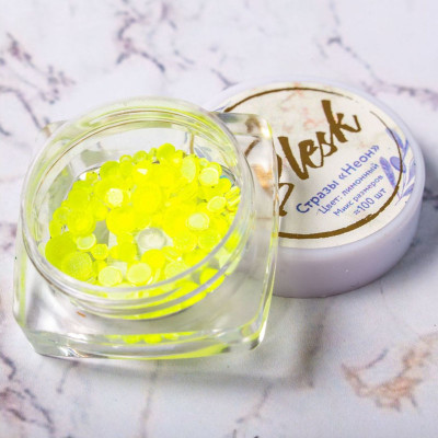 Стразы неоновые разноразмерные "Blesk", цвет: лимонный ~100 шт